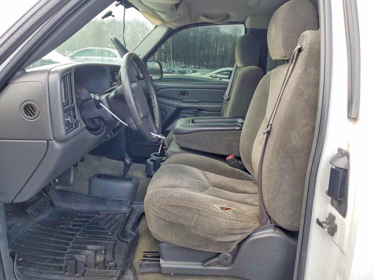 2004 CHEVROLET SILVERADO K2500 photo 7