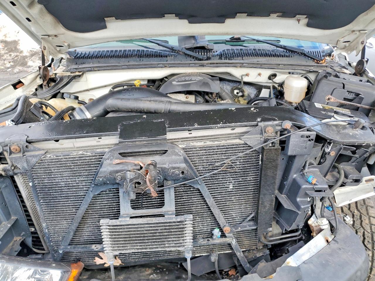 2004 CHEVROLET SILVERADO K2500 photo 11