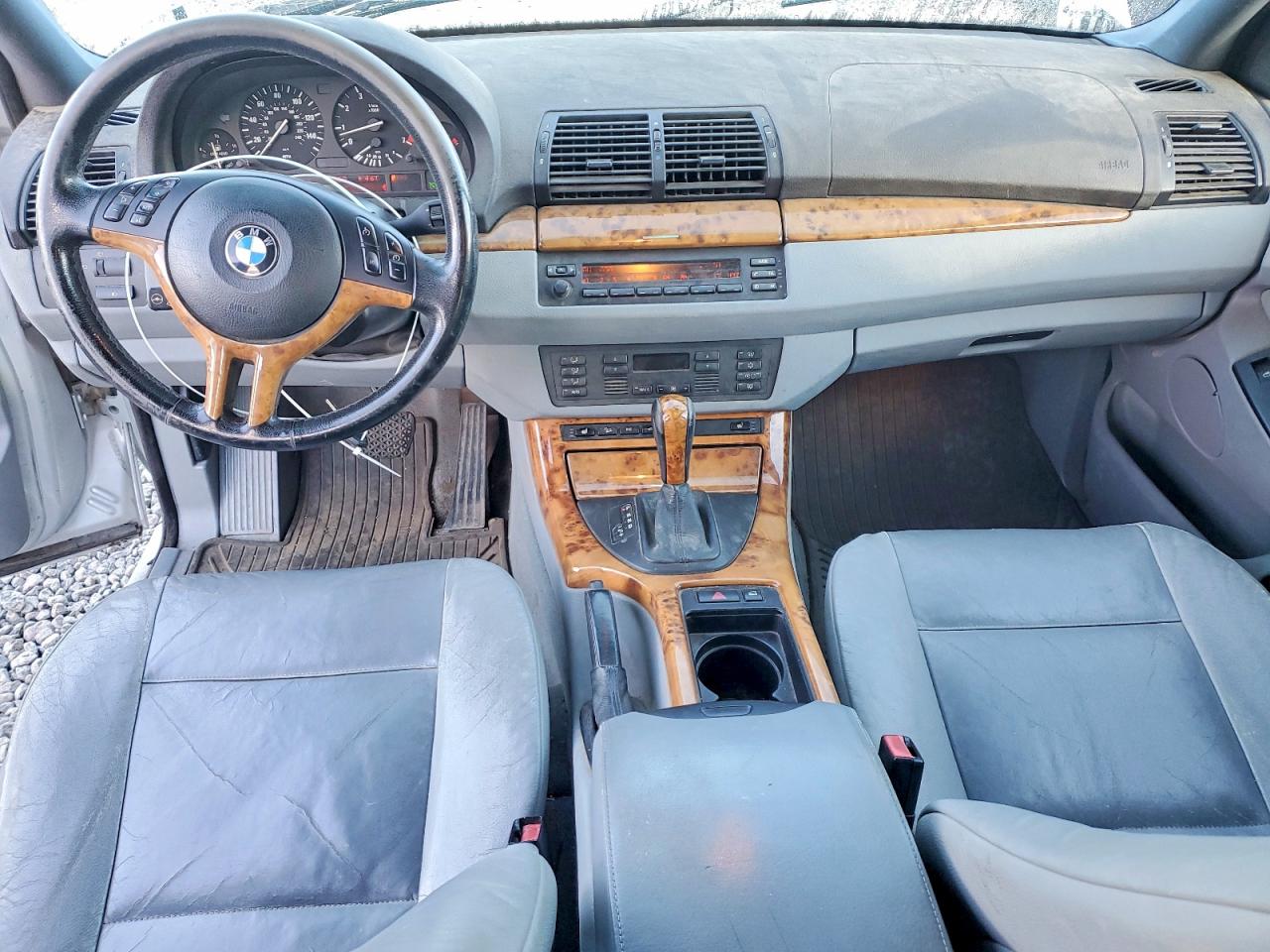 2002 BMW X5 3.0I photo 8