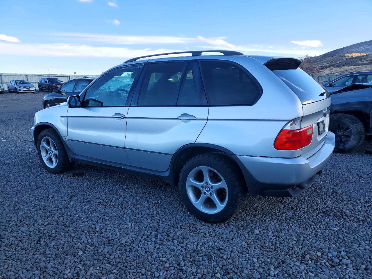 2002 BMW X5 3.0I photo 2