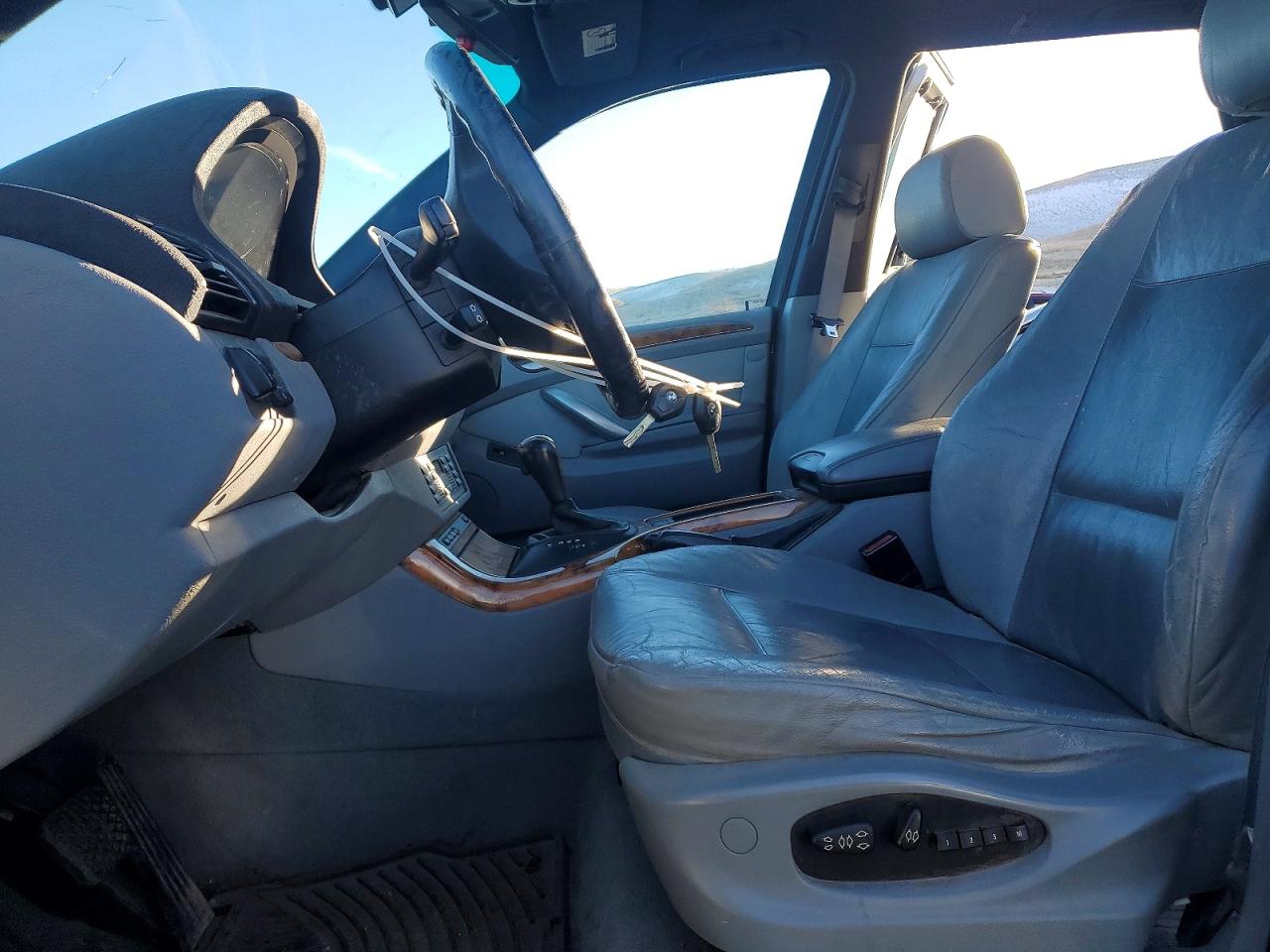 2002 BMW X5 3.0I photo 7