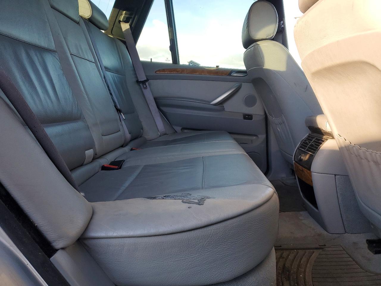 2002 BMW X5 3.0I photo 11