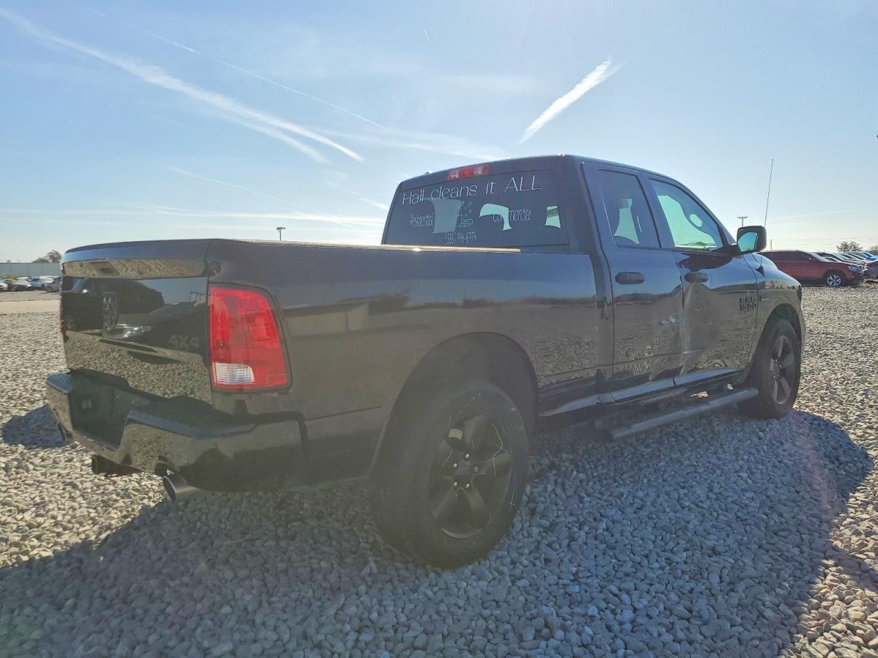 2017 RAM 1500 ST photo 3