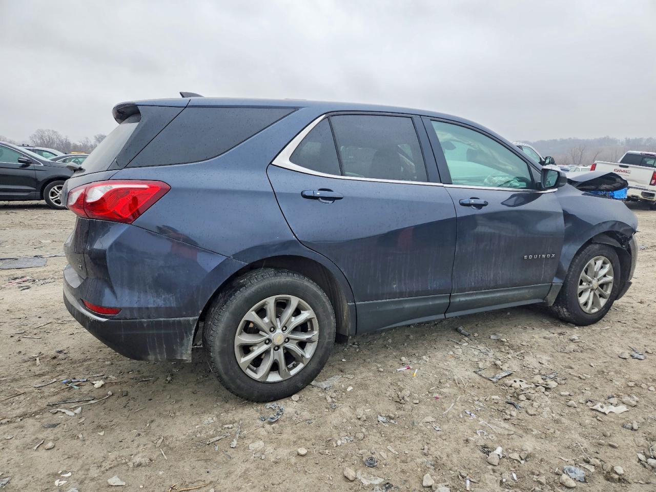 2019 CHEVROLET EQUINOX LT photo 3