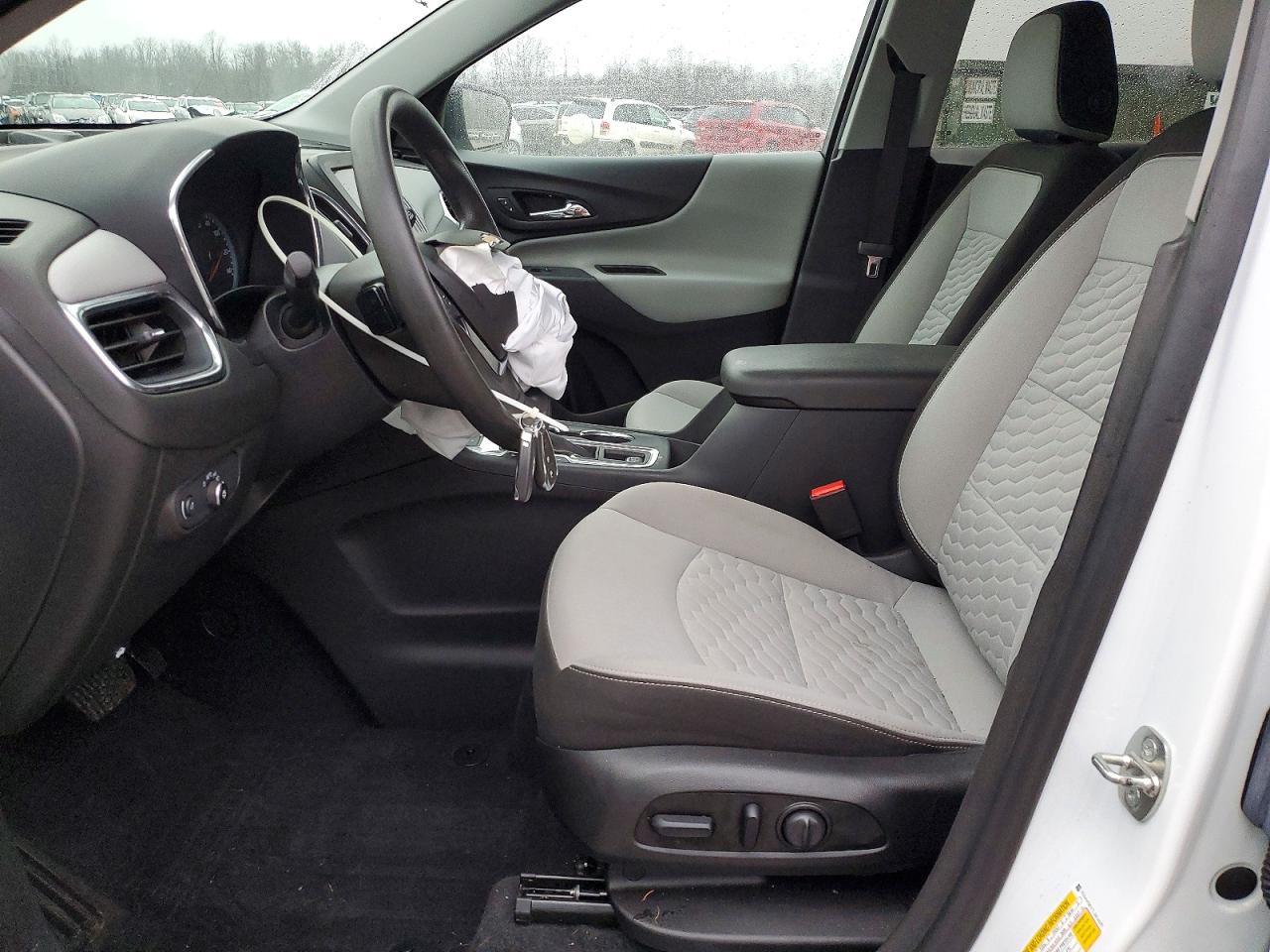 2020 CHEVROLET EQUINOX LS photo 7