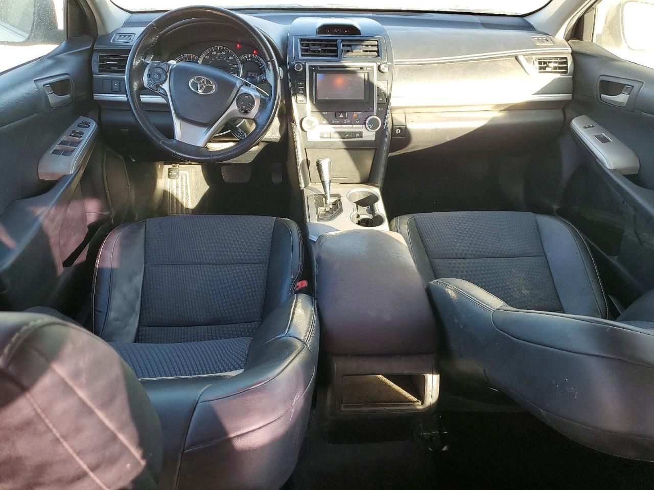 2012 TOYOTA CAMRY BASE photo 8