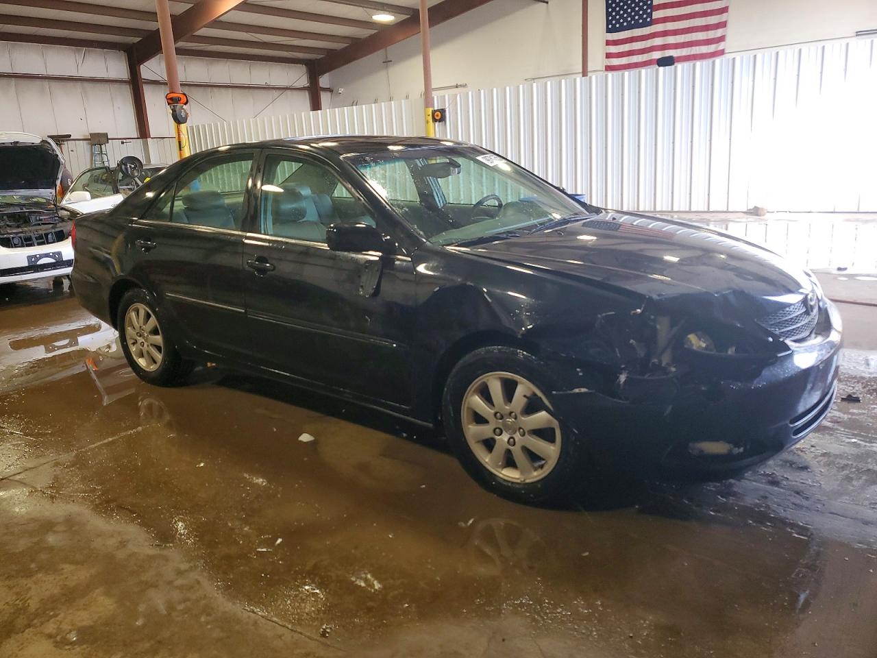 2004 TOYOTA CAMRY LE photo 4