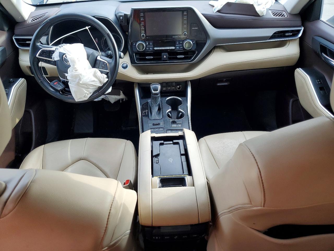 2021 TOYOTA HIGHLANDER XLE photo 15