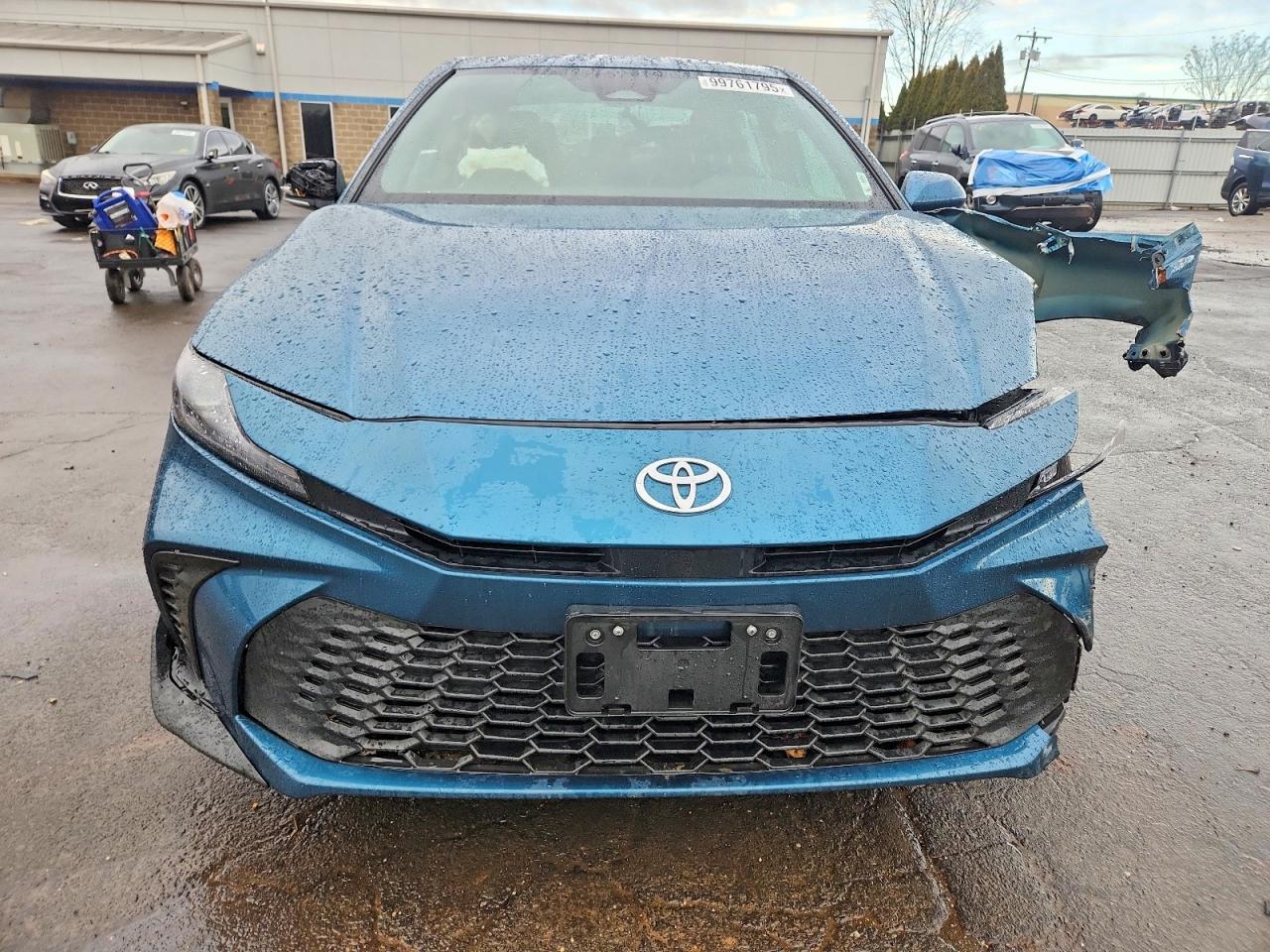 2025 TOYOTA CAMRY XSE photo 5