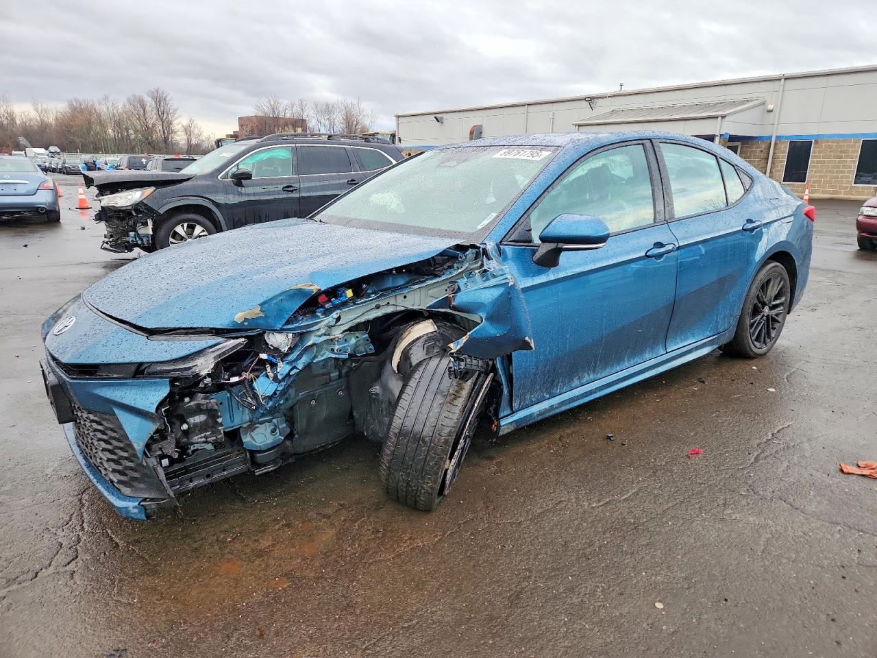 2025 TOYOTA CAMRY