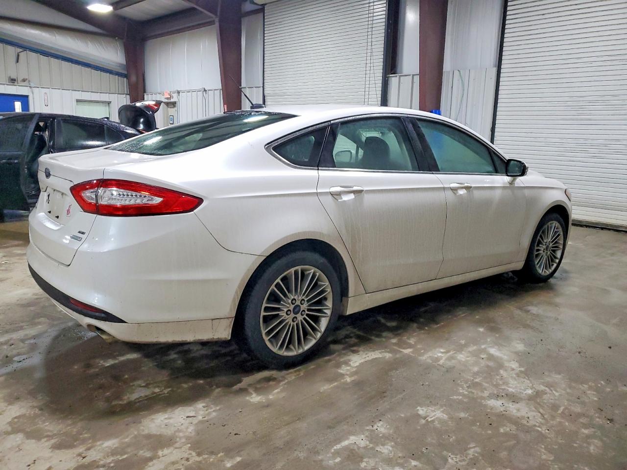 2014 FORD FUSION SE photo 3
