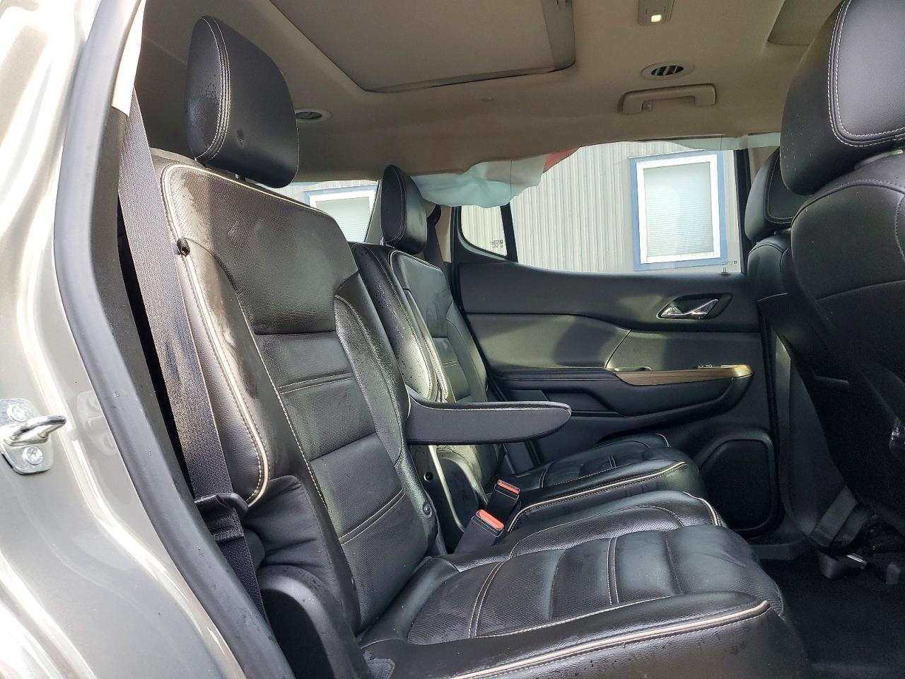 2019 GMC ACADIA DENALI photo 11