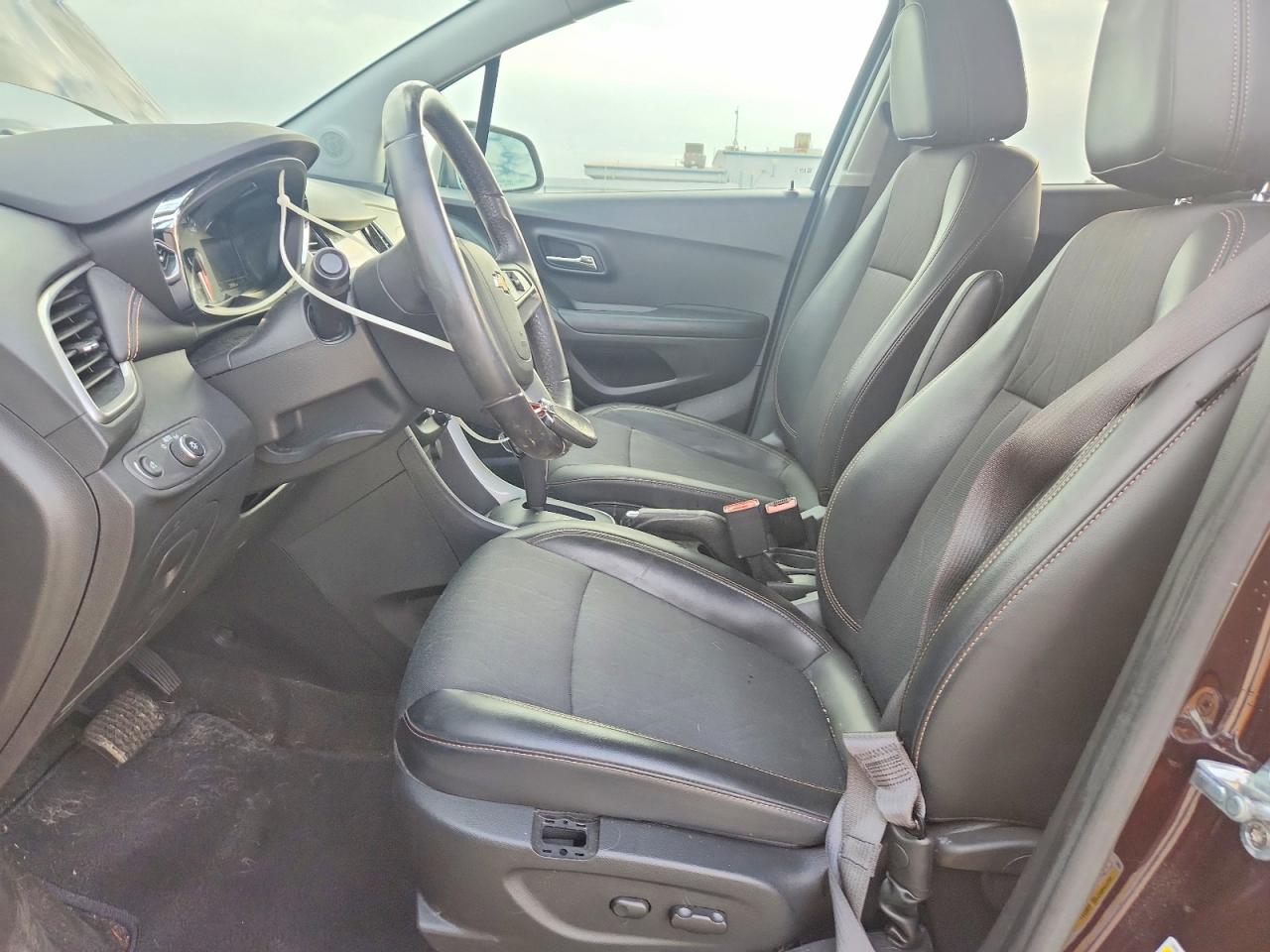 2022 CHEVROLET TRAX 1LT photo 7