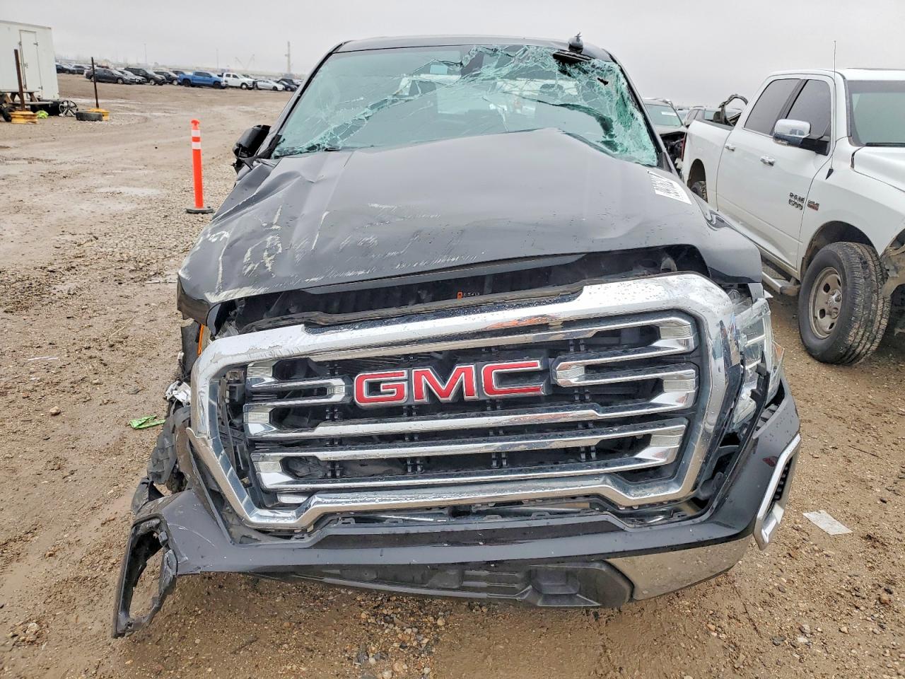 2019 GMC SIERRA C1500 SLT photo 5