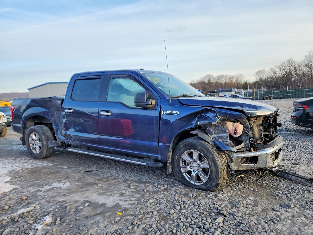 2017 FORD F150 SUPERCREW photo 4