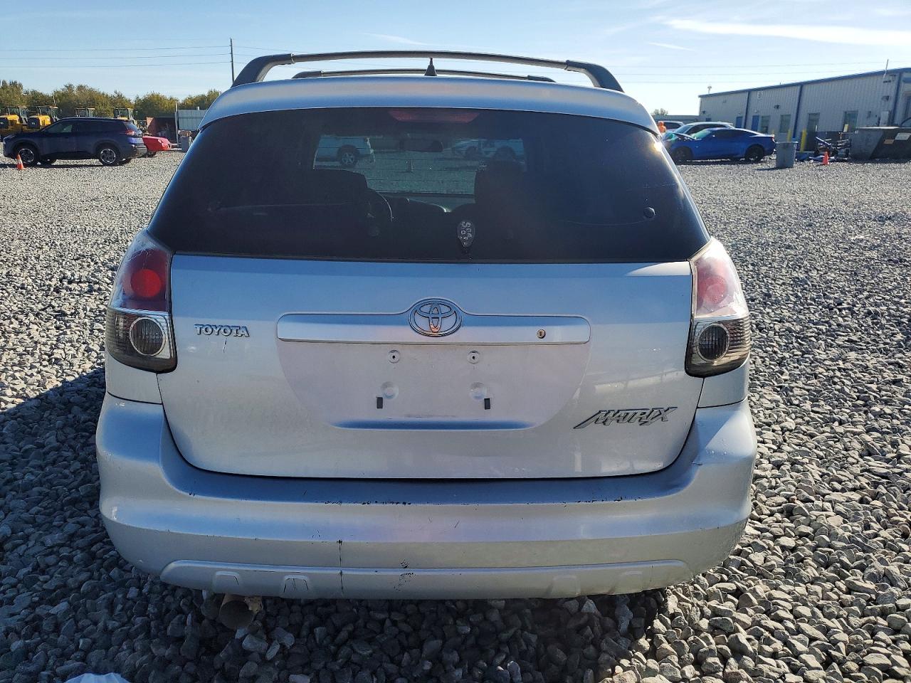 2005 TOYOTA COROLLA MATRIX XR photo 6
