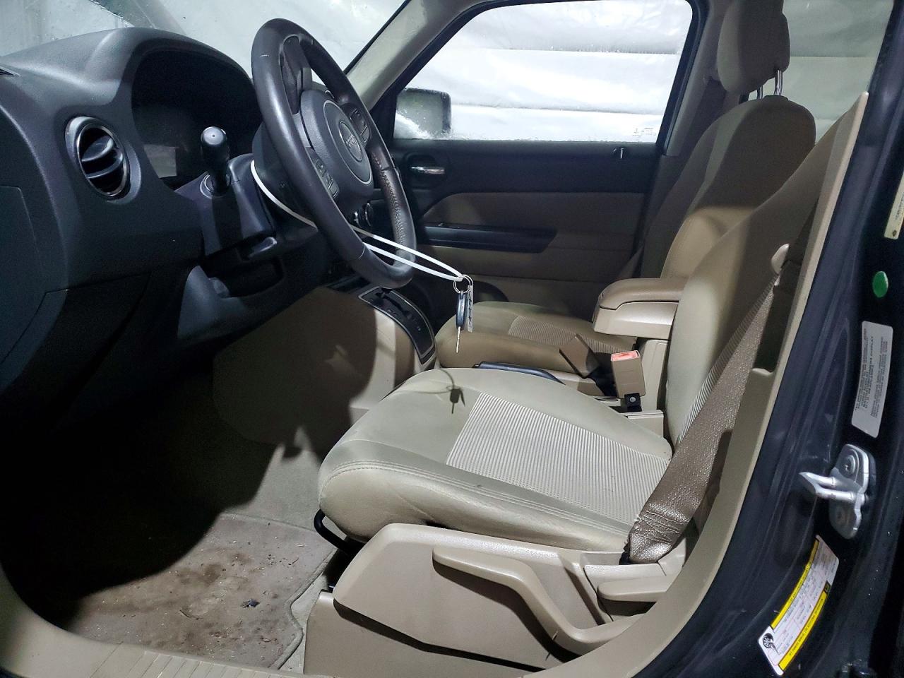 2014 JEEP PATRIOT LATITUDE photo 7