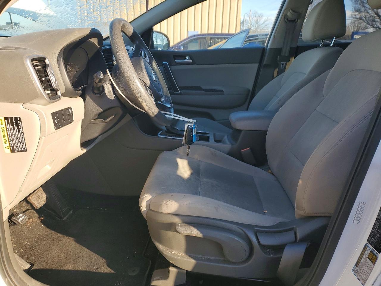 2017 KIA SPORTAGE LX photo 7