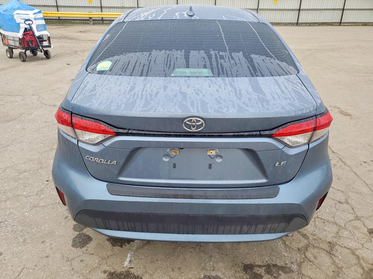 2021 TOYOTA COROLLA LE photo 6
