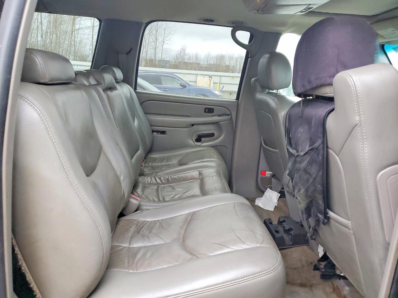 2005 CHEVROLET SUBURBAN K1500 photo 11