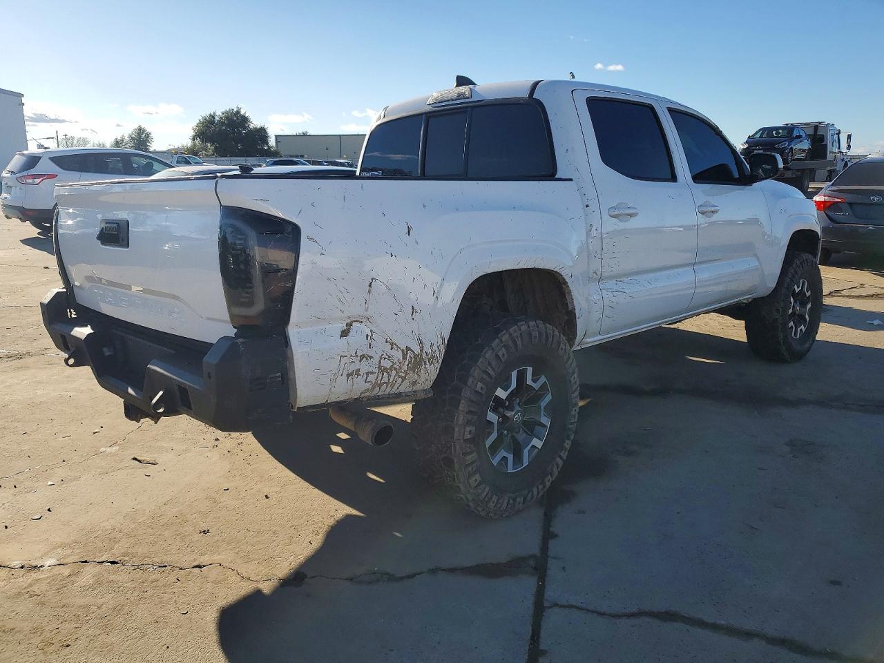 2022 TOYOTA TACOMA DOUBLE CAB photo 3