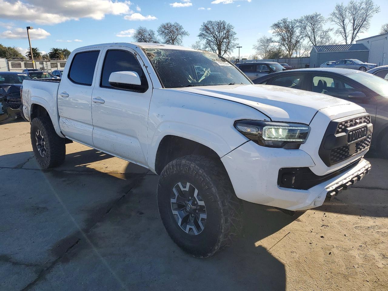2022 TOYOTA TACOMA DOUBLE CAB photo 4