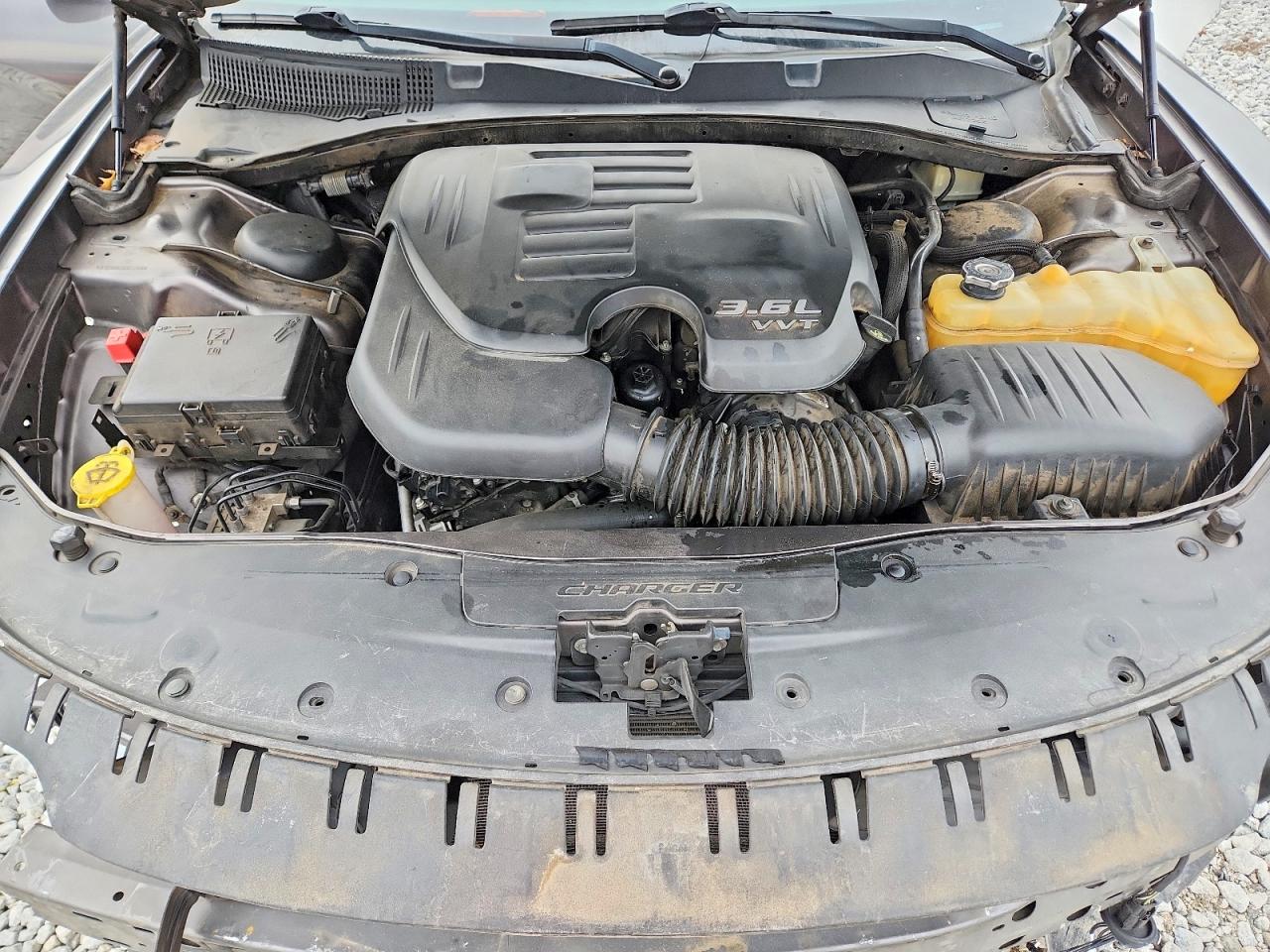 2016 DODGE CHARGER SE photo 31