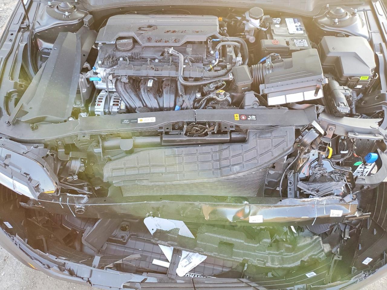 2025 HYUNDAI ELANTRA photo 11