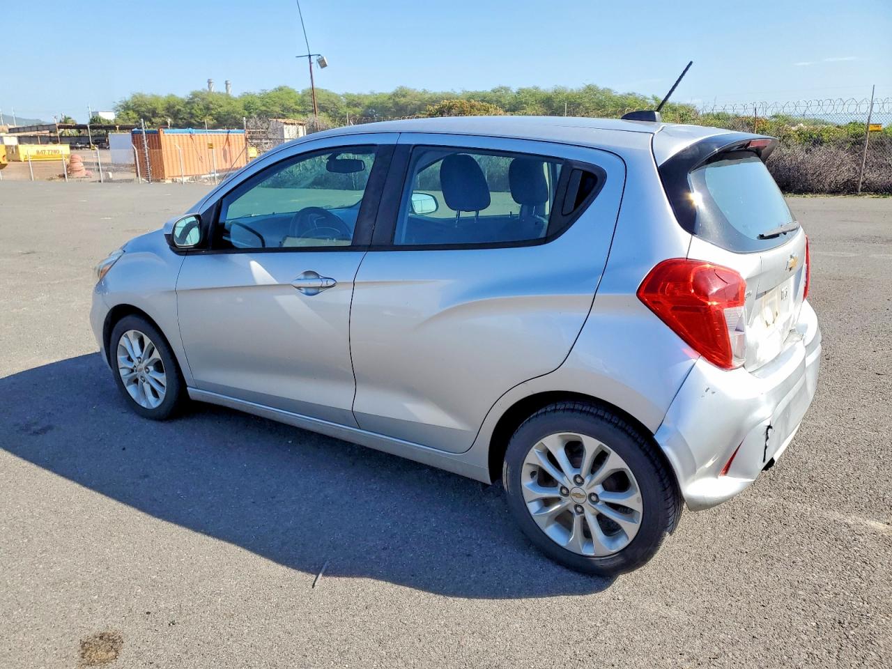 2020 CHEVROLET SPARK 1LT photo 2