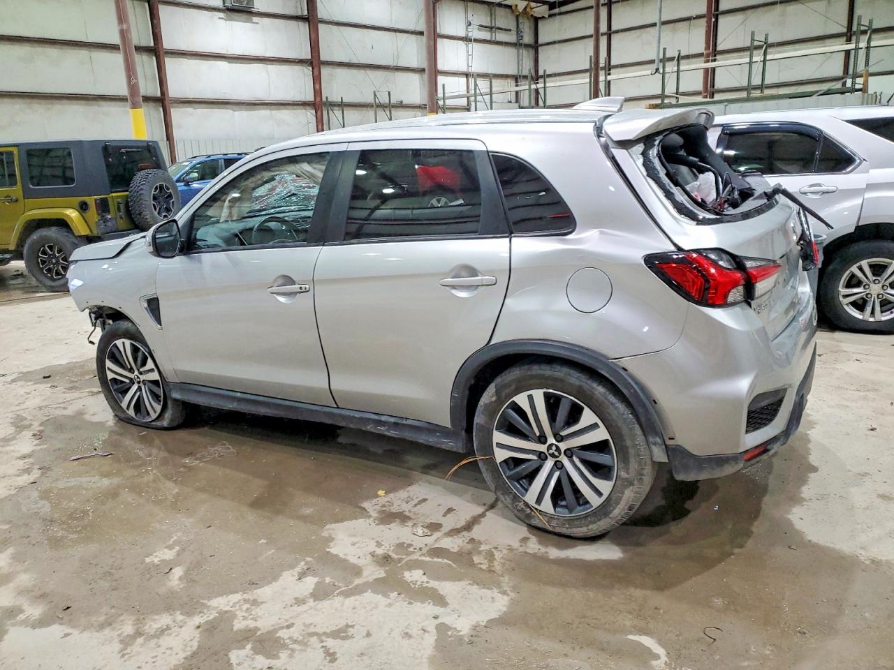 2022 MITSUBISHI OUTLANDER SPORT ES photo 2