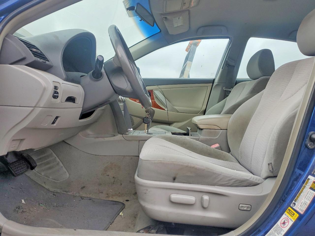 2011 TOYOTA CAMRY BASE photo 7