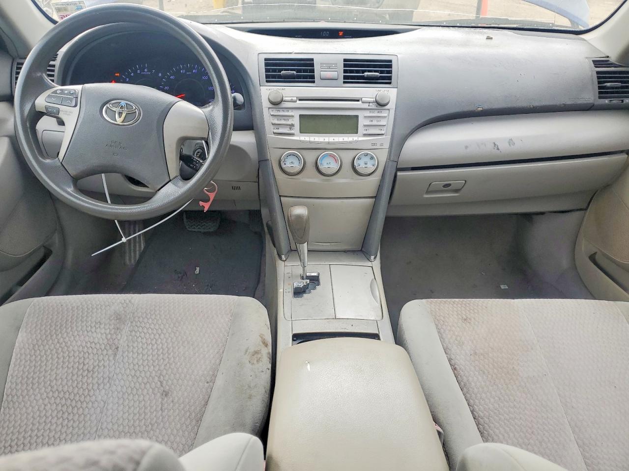 2011 TOYOTA CAMRY BASE photo 8