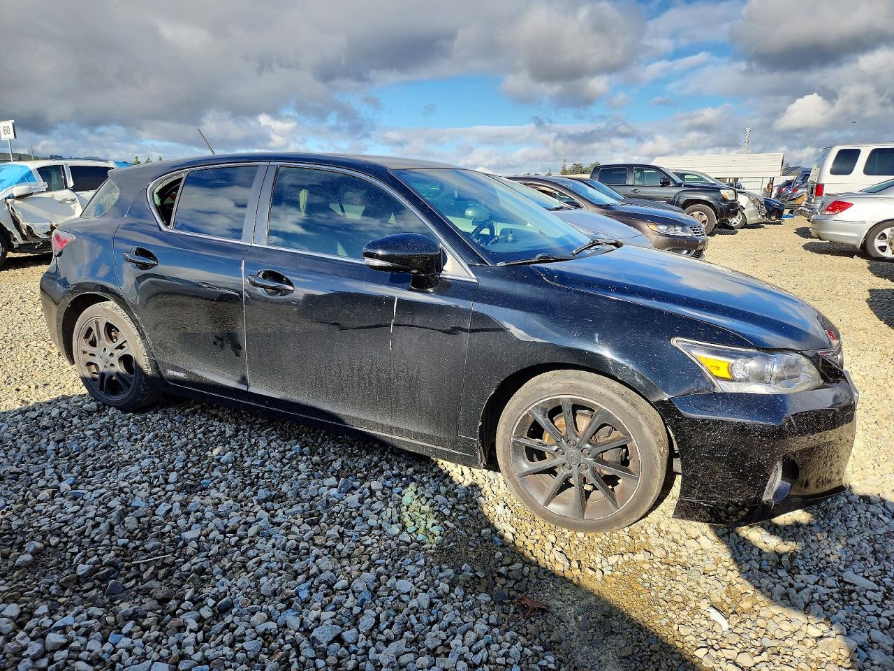 2013 LEXUS CT 200 photo 4