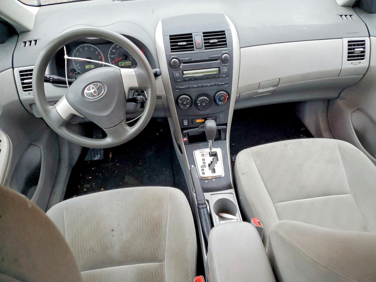 2010 TOYOTA COROLLA BASE photo 8