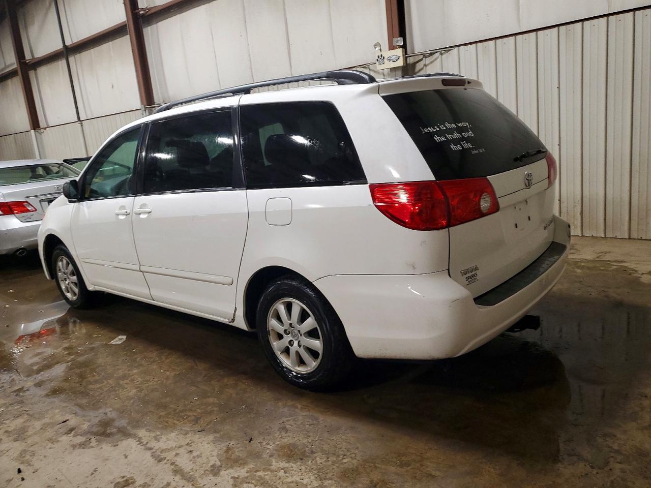2006 TOYOTA SIENNA CE photo 2