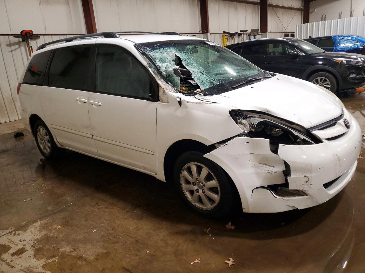 2006 TOYOTA SIENNA CE photo 4