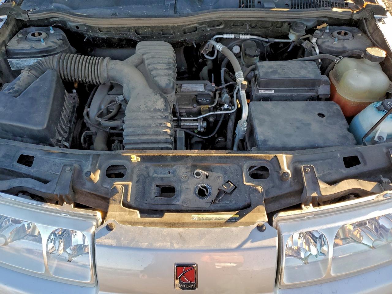 2005 SATURN VUE photo 11
