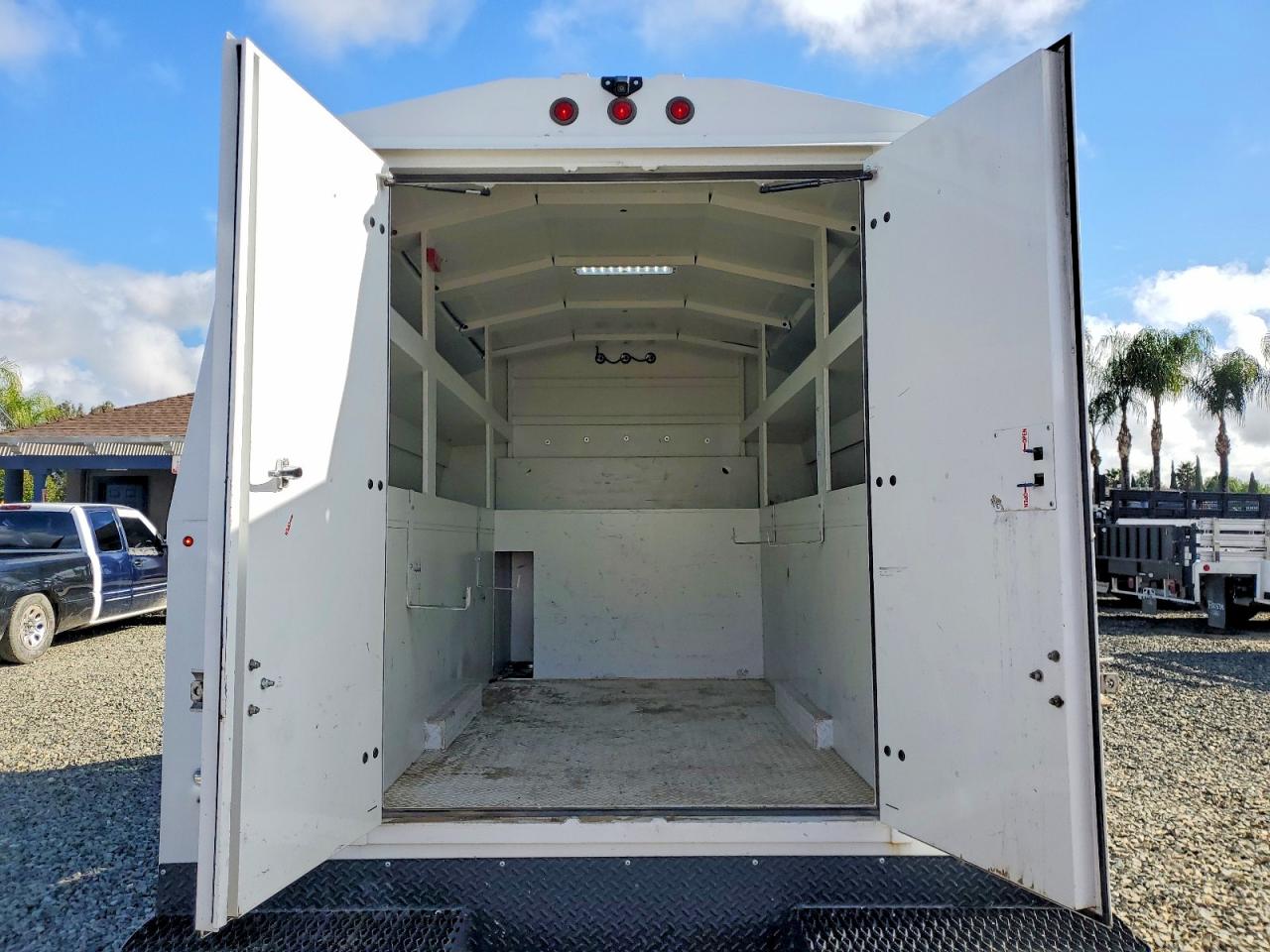 2018 CHEVROLET EXPRESS G3500 photo 10
