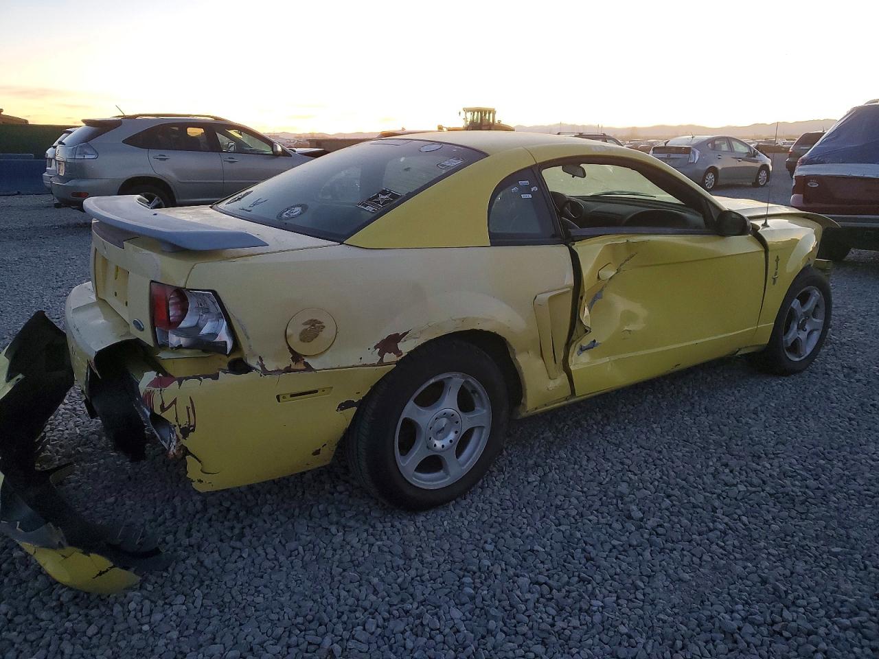 2003 FORD MUSTANG photo 3