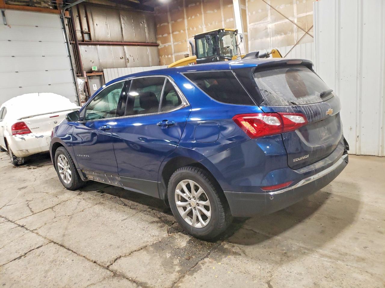 2019 CHEVROLET EQUINOX LT photo 2