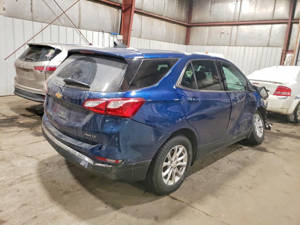 2019 CHEVROLET EQUINOX LT photo 3