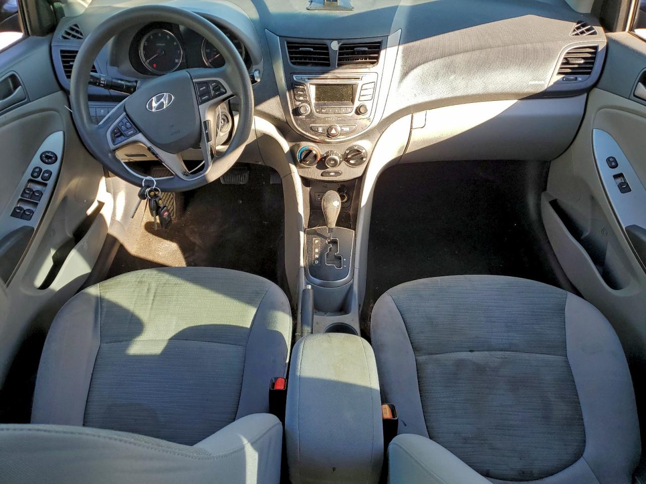 2017 HYUNDAI ACCENT SE photo 15