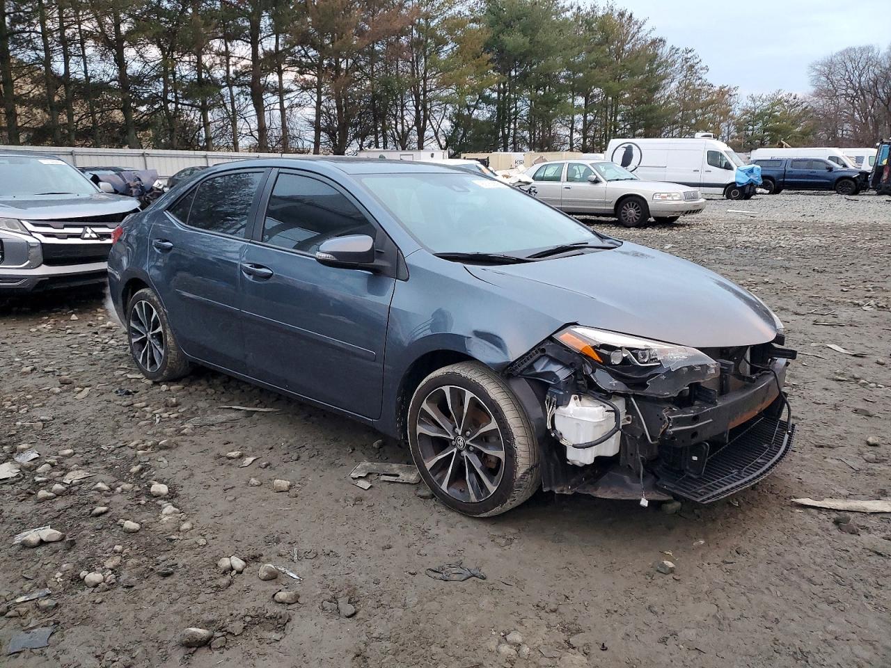 2018 TOYOTA COROLLA L photo 4