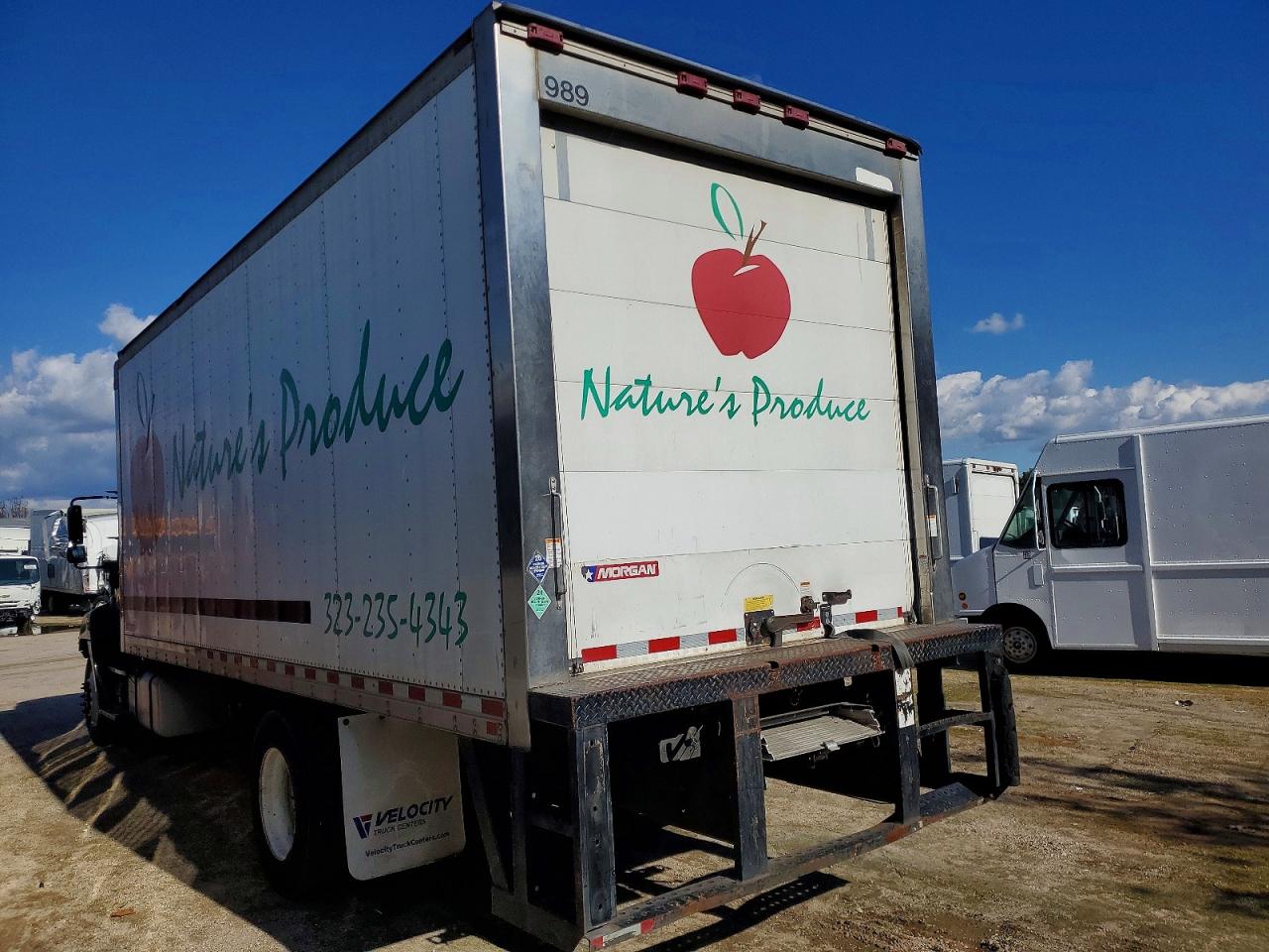 2015 HINO 268 REFRIGERATED BOX TRUCK photo 2