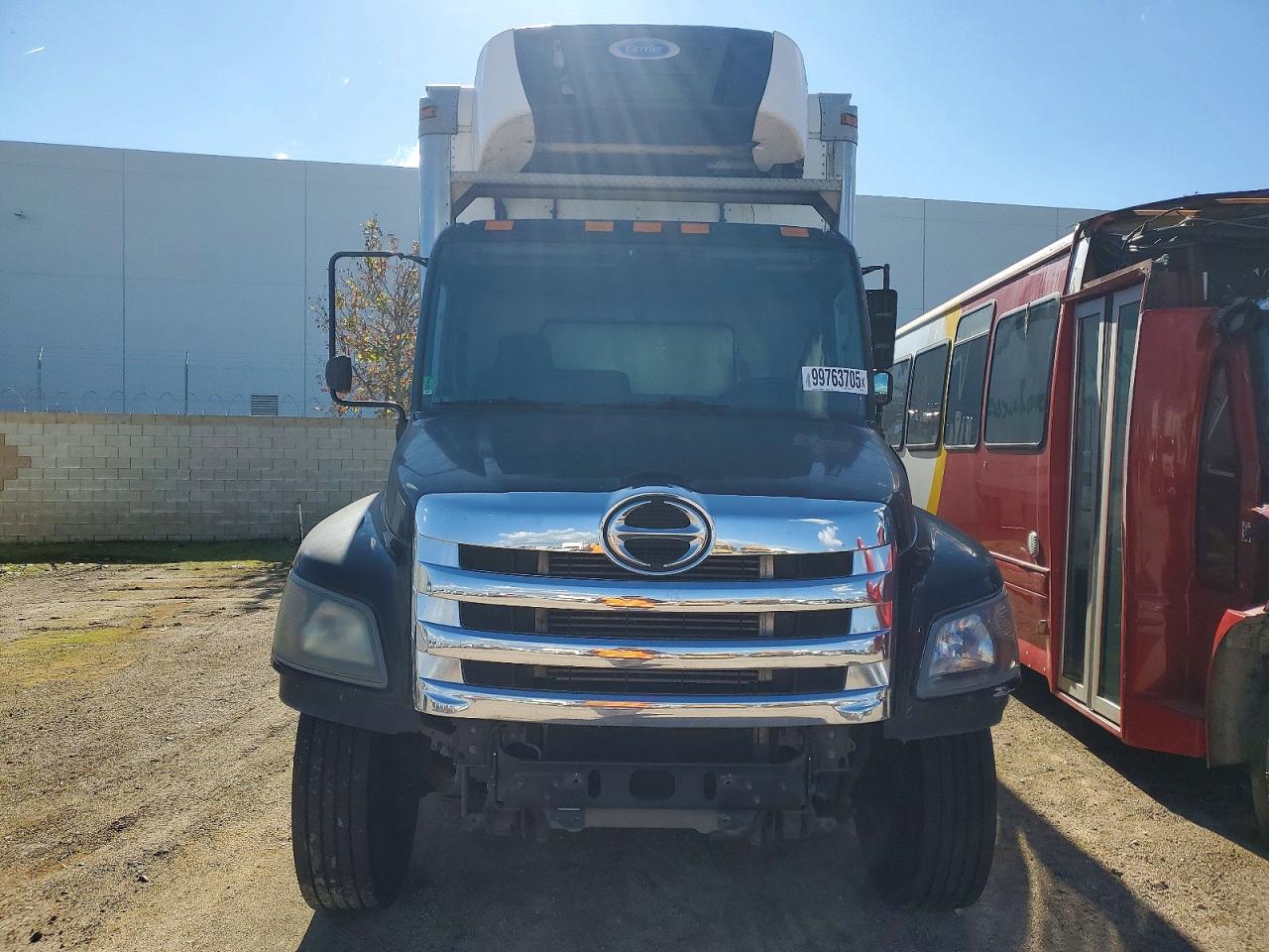 2015 HINO 268 REFRIGERATED BOX TRUCK photo 5