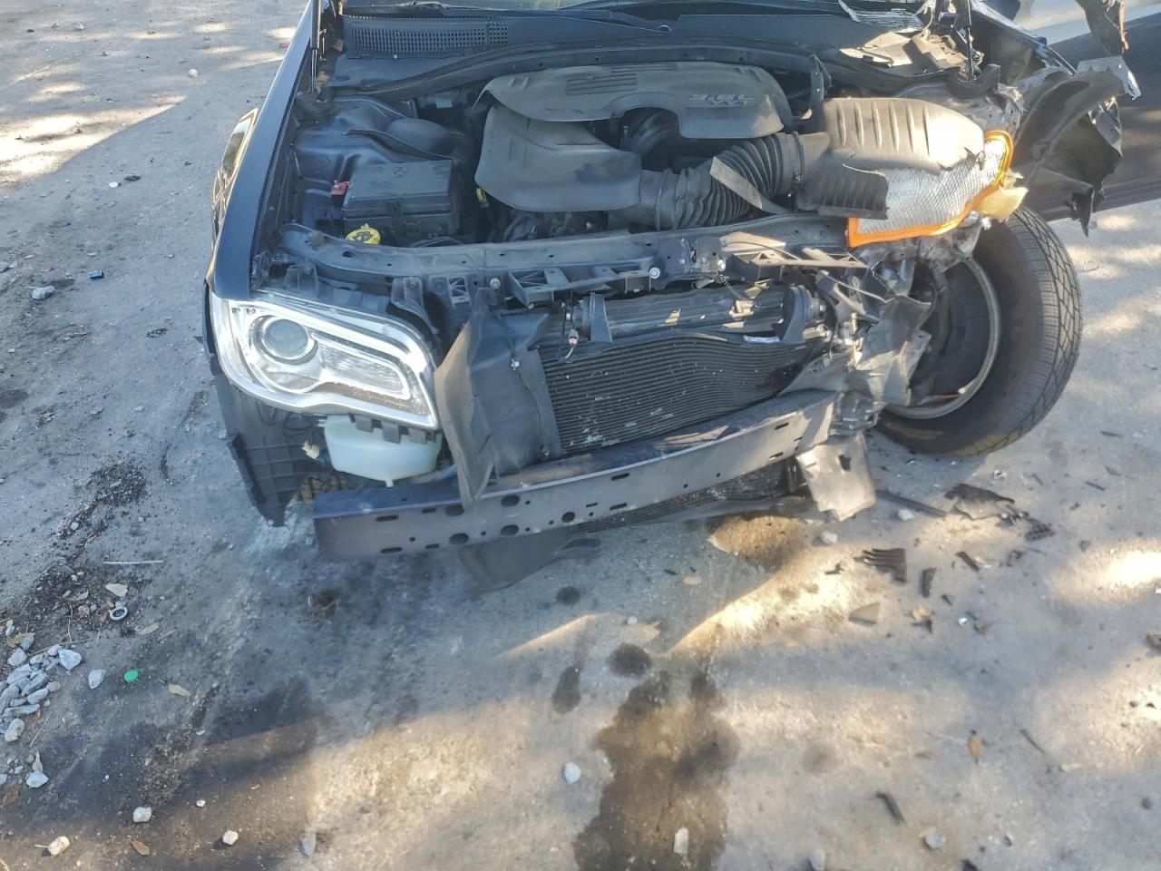 2016 CHRYSLER 300 LIMITED photo 11