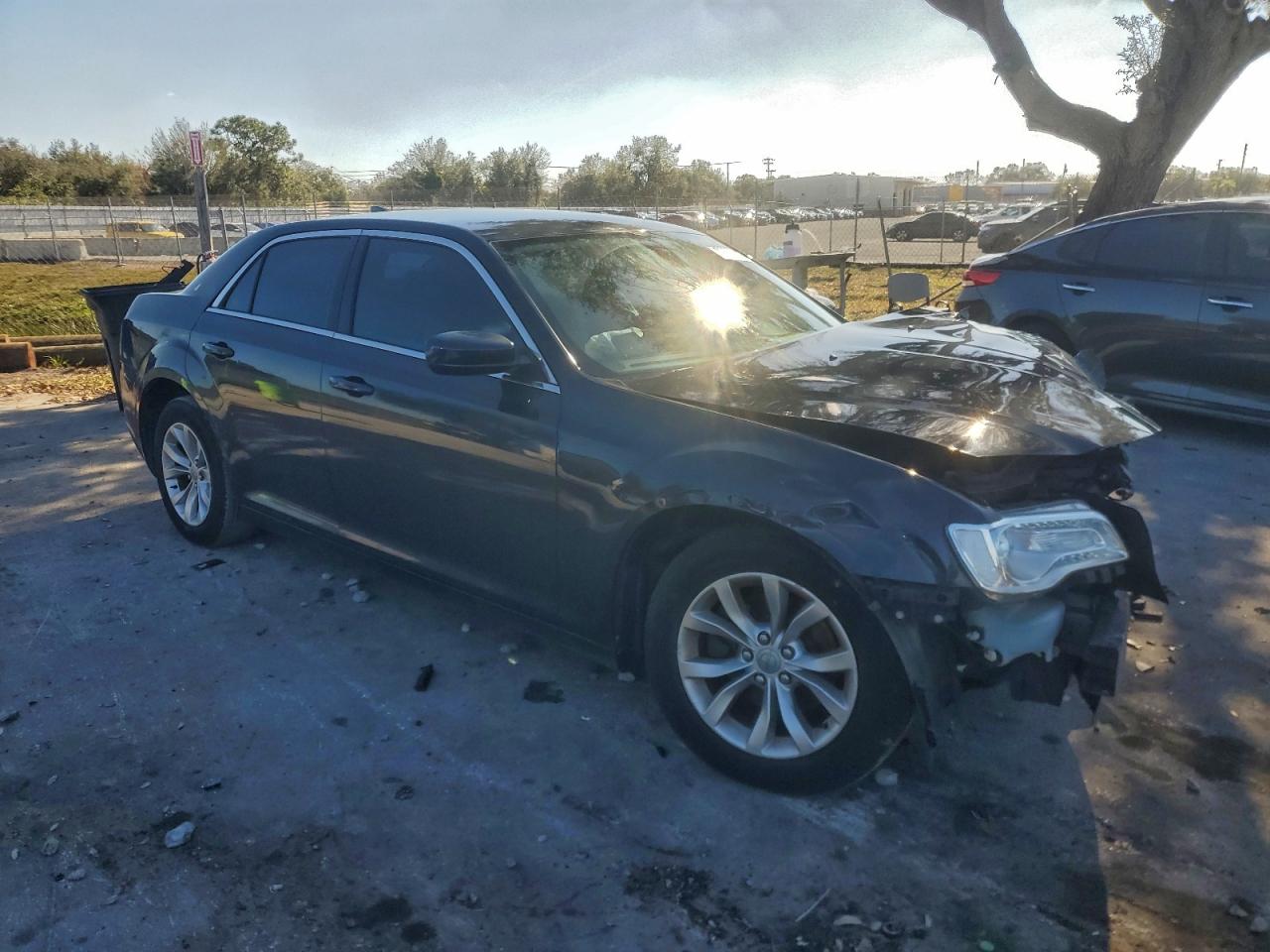 2016 CHRYSLER 300 LIMITED photo 4