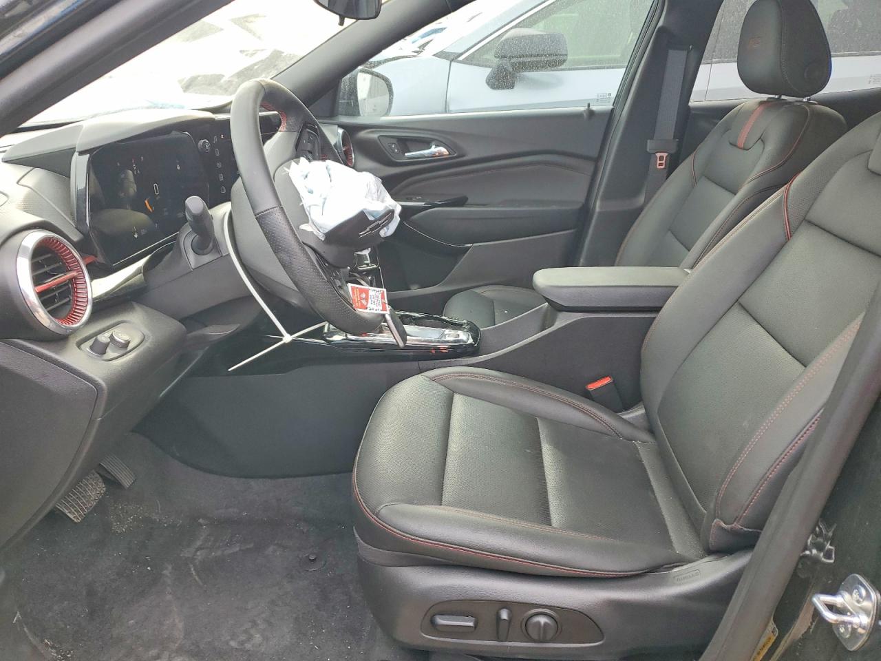 2025 CHEVROLET TRAX 2RS photo 25