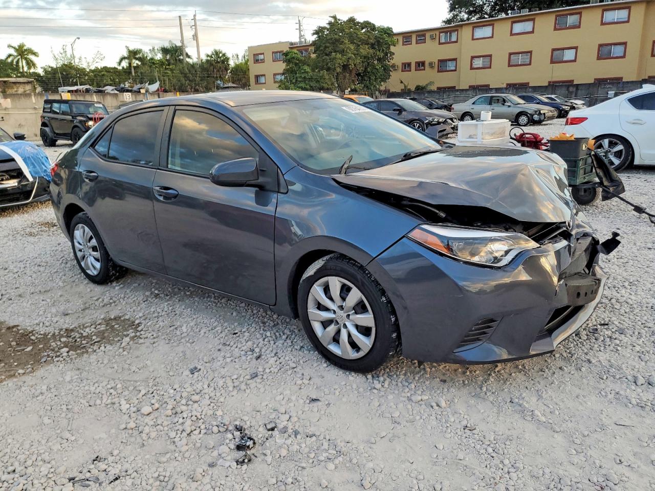 2016 TOYOTA COROLLA L photo 4