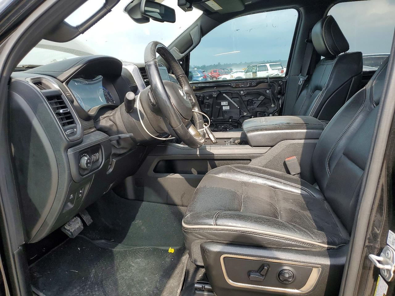 2019 RAM 1500 LIMITED photo 7